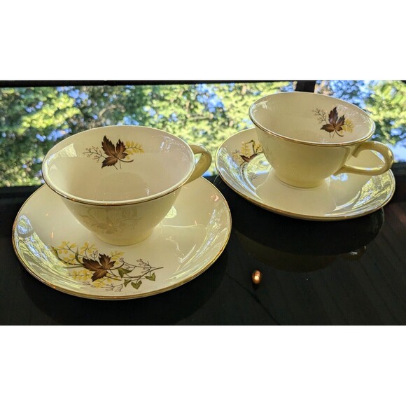 Taylor Smith & T Leaf O'Gold Vtg Footed Cup & Saucer set of 2 Yellow MapleLeaf - Picture 1 of 15